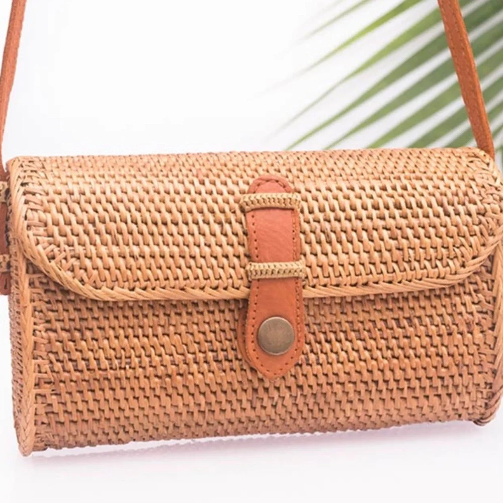 Bohemian Rattan Bag - Picture 6 of 11